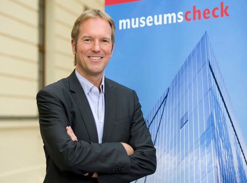 Markus Brock, Moderator der 3SAT Sendung „museumscheck“. – Bild: SWR/​Marco Urban