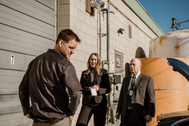 Detectives am Tatort. – Bild: Foto: RTL /​ Arrow International Media/​ Saloon Media