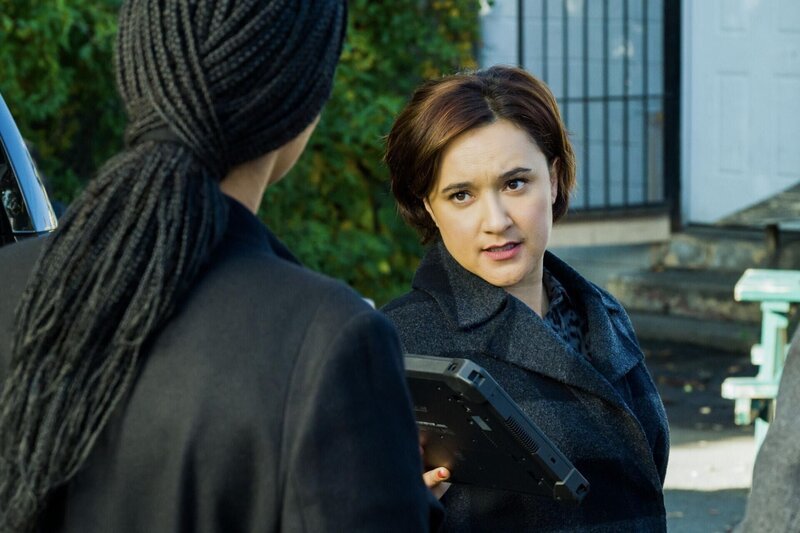 Hana Gibson (Keisha Castle-Hughes) – Bild: Dieses Bild darf ausschließlich nach Maßgabe der Allgemeinen Geschäftsbedingungen für die Presselounges der Sender der ProSiebenSat.1 Media SE (AGB) genutzt werden. Die in den AGB festgesetzten Rechteeinschränkungen sind unbedingt  …