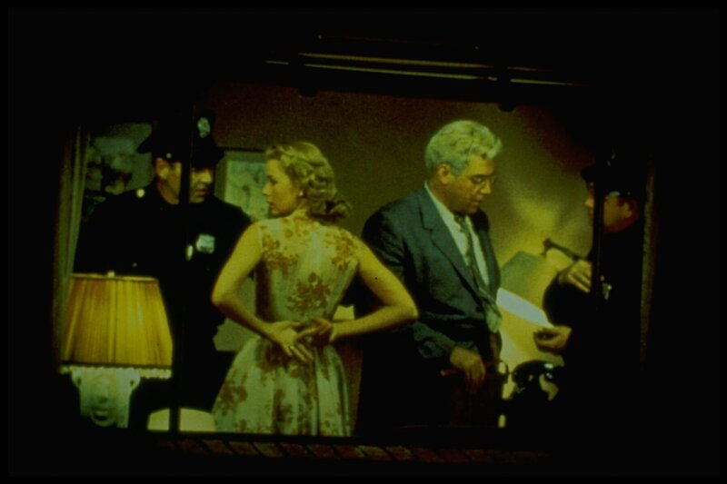 Das Fenster zum Hof – Bild: Robert Burks