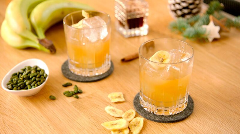 Der After-Dinner-Drink „Banachio“ von Bartender Nic Shanker. – Bild: WDR/​Anja Tanas/​2bild GmbH
