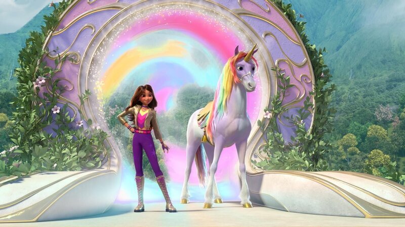 An der Unicorn Academy gibt es für die Teenagerin Sophia viel über fantastische Kreaturen zu lernen. Doch eine dunkle Macht will zurückkehren und die Einhorn-Magie vernichten! – Bild: SUPER RTL /​ Wie alles begann – Teil 1