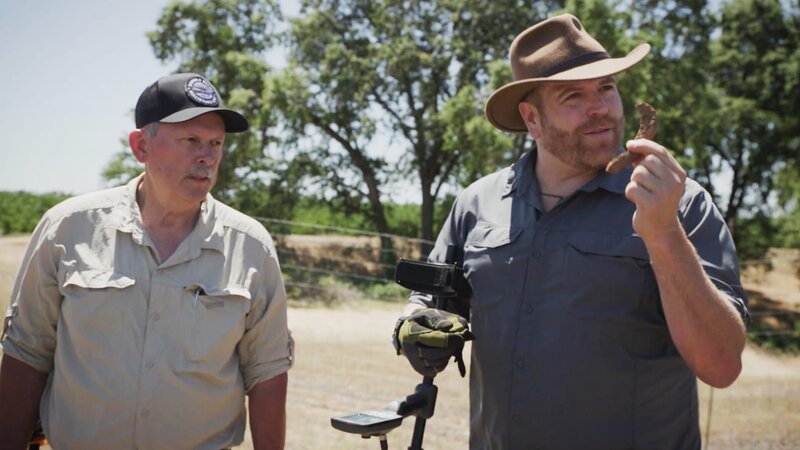 Joshn Gates (r.) – Bild: Warner Bros. Discovery