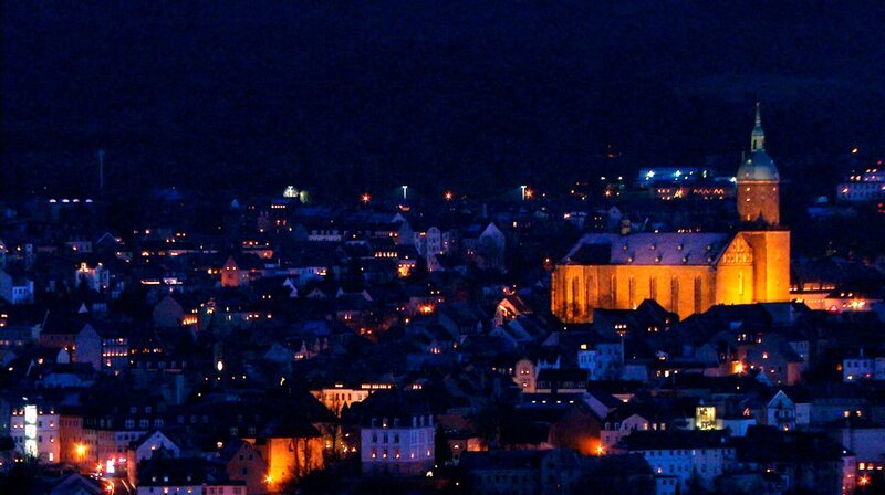 Blick auf Annaberg mit Annenkirche (Archivbild) – Bild: MDR/​Meinwerk Film GmbH/​Thomas Keffel