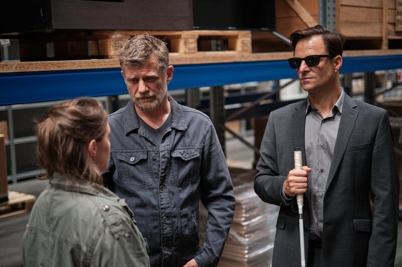 v.li.: Melanie (Sophie Stockinger), Nikolai Falk (Andreas Guenther), Alexander Haller (Philipp Hochmair). – Bild: ORF/​Mona Film/​Philipp Brozsek