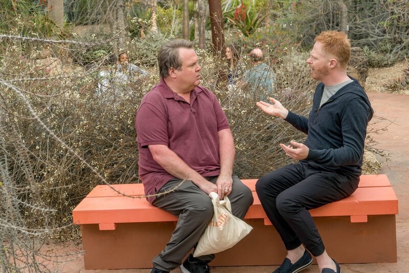 L-R: Cameron Tucker (Eric Stonestreet), Mitchell Pritchett (Jesse Tyler Ferguson). – Bild: ORF/​20th Century Fox