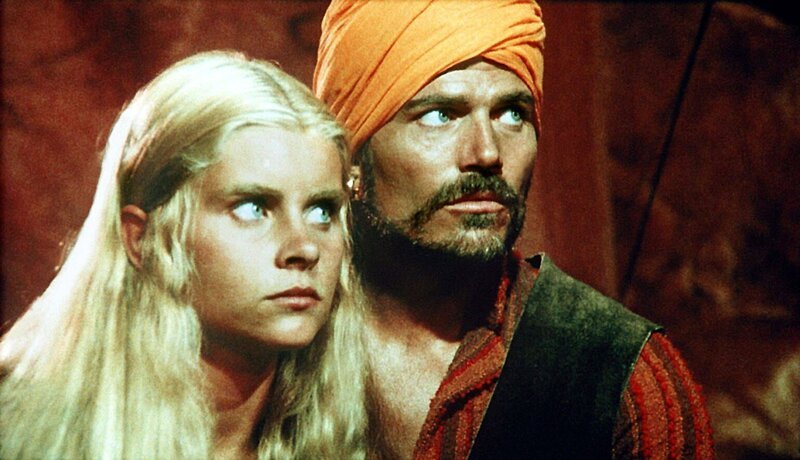 BILDNUMMER: 75462 Ausstrahlungsdatum: 11.08.2002 Uhrzeit: 20:15 TITEL: Sindbad und das Auge des Tigers UNTERTITEL: Sinbad and the Eye of the Tiger TEXT: Endlich haben Diana (Taryn Power, li.) und Sindbad (Patrick Wayne, re.) den sagenumwobenen Ort Hyperborea erreicht … COPY: ProSieben Media AG LAND: D REGIE: Sam Wanamaker QUELLE: www.prosieben.com Copyright: © Columbia Pictures – Bild: Columbia Pictures BILDNUMMER: 75462 Ausstrahlungsdatum: 11.08.2002 Uhrzeit: 20:15 TITEL: Sindbad und das Auge des Tigers UNTERTITEL: Sinbad and the Eye of the Tiger TEXT: Endlich haben Diana (Taryn Power, li.) und Sindbad (Patrick Wayne, re.) den sagenumwobenen Ort Hyperborea erreicht … COPY: ProSieben Media AG LAND: D REGIE: Sam Wanamaker QUELLE: www.prosieben.com Copyright: © Columbia Pictures – Bild: Columbia Pictures
