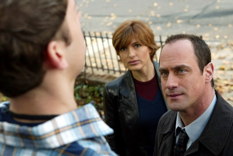 Detective Elliot Stabler (Christopher Meloni, r), Detective Olivia Benson (Mariska Hargitay, m) – Bild: Universal Network Television, LLC