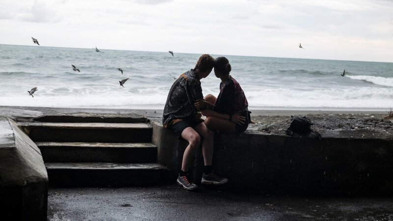l-r: Ludo (Alessandro Piavani), Bea (Laura Osma) – Bild: Sky Channel