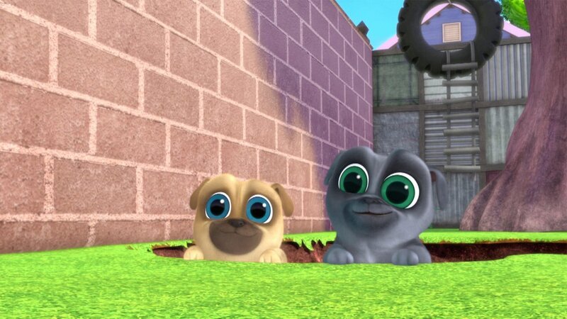 L-R: Rolly, Bingo – Bild: 2013 The Walt Disney Company Germany