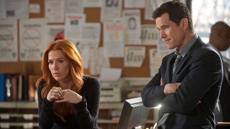 Carrie Wells (Poppy Montgomery) und Al Burns (Dylan Walsh) – Bild: AXN Black