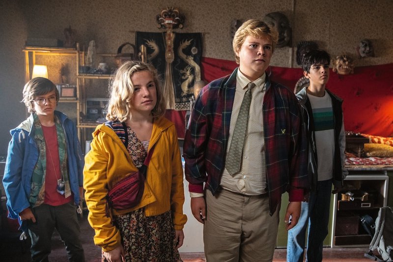 TKKG – Jede Legende hat ihren Anfang Manuel Santos Gelke als Karl, Emma-Louise Schimpf als Gaby, Lorenzo Germeno als Klösschen, Ilyes Moutaoukkil als Tim SRF/MAOR WAISBURD PHOTOGRAPHY – Bild: SRF2 TKKG – Jede Legende hat ihren Anfang Manuel Santos Gelke als Karl, Emma-Louise Schimpf als Gaby, Lorenzo Germeno als Klösschen, Ilyes Moutaoukkil als Tim SRF/MAOR WAISBURD PHOTOGRAPHY – Bild: SRF2