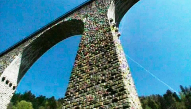 Das Ravenna Viadukt der Höllentalbahn von unten gesehen. – Bild: SWR