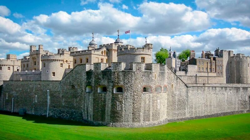 England im Jahr 1483. Edward und sein jüngerer Bruder Richard werden auf Befehl ihres Onkels Richard III. in den Tower von London gesperrt. – Bild: phoenix/​ZDF/​ORF