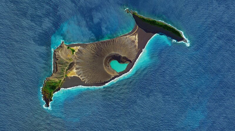 Vulkaninsel (Hunga Tonga Südpazifik) aus dem All. Satelliten werden Zeuge bei der Geburt der Vulkaninsel Hunga Tonga im Südpazifik. – Bild: BBC/​BR/​NDR