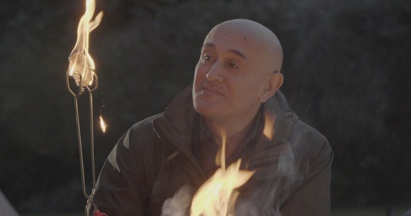 Jim Al-Khalili. Die Verwendung des sendungsbezogenen Materials ist nur mit dem Hinweis und Verlinkung auf RTL+ gestattet. – Bild: RTL /​ Furnace Limited MMXXI