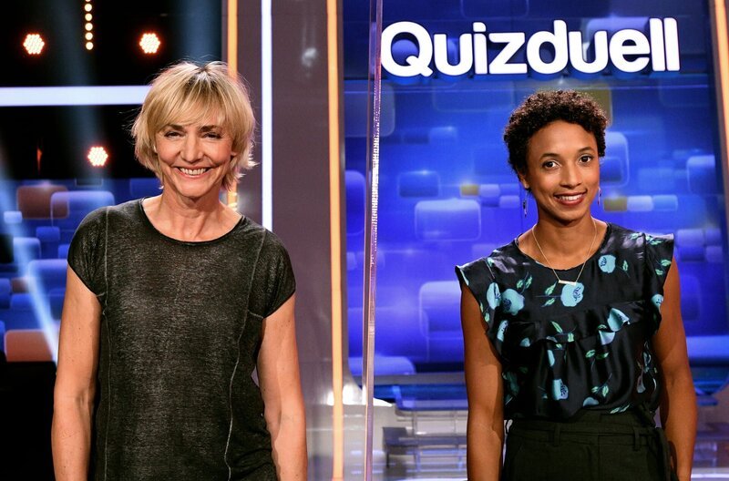 Die Kandidatinnen des Teams „Sport“: Heike Drechsler, ehemalige Olympiasiegerin im Weitsprung (l.) und Malaika Mihambo, ehemalige Weltmeisterin im Weitsprung (r.). – Bild: ARD/​Uwe Ernst