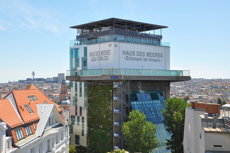 Die Grünwand des Haus des Meeres – Bild: Philipp Heinzl