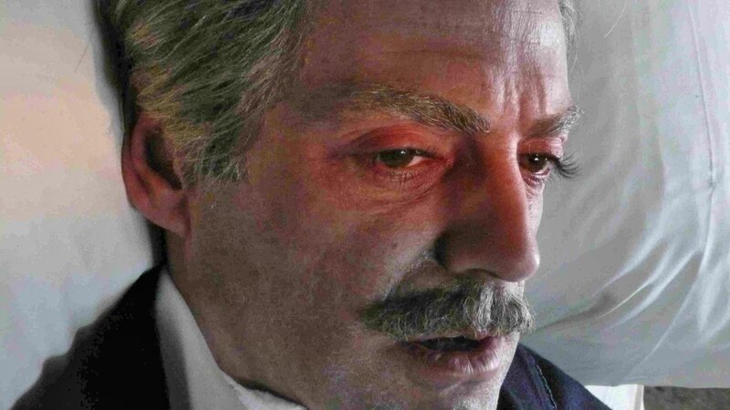 Puccini im Sterbebett. – Bild: Merkur TV Puccini im Sterbebett. – Bild: Merkur TV