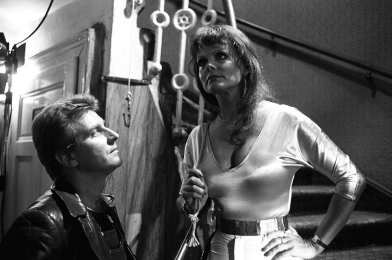 Major Adolf Kottan (Lukas Resetarits), Elvira Markl (Christiane Rücker) – Bild: ORF/​SATEL-Film