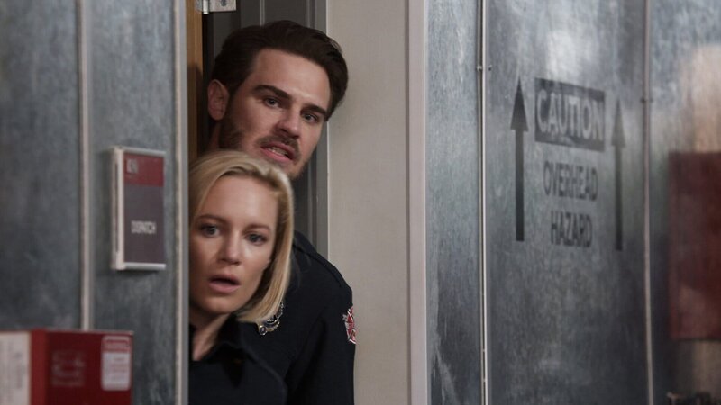 Jack Gibson (Grey Damon, oben); Maya Bishop (Danielle Savre, unten) – Bild: SRF/​ABC Studios