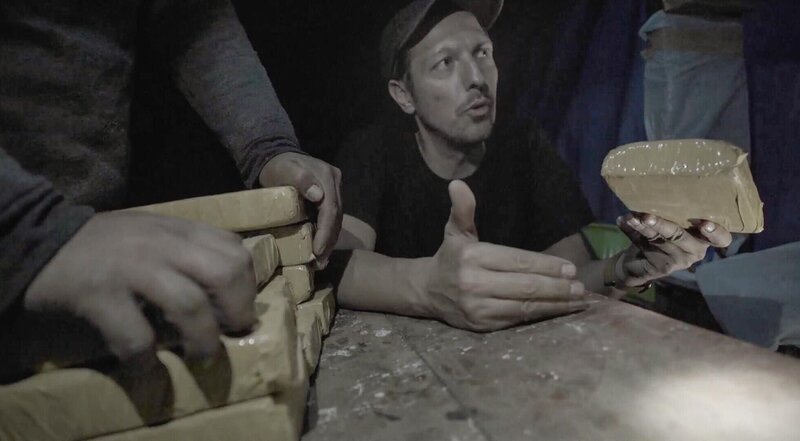 Titel: Uncovered; Person: Thilo Mischke; Bildunterschrift: Kokainrausch in Deutschland: ProSieben-Reporter Thilo Mischke verfolgt in „Uncovered“ den Weg der gefährlichen Droge von Peru nach Deutschland – Bild: ProSieben