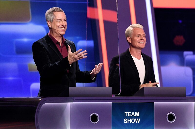 Die Kandidaten des Teams „Show“: Thomas Hermanns (l.), Comedian und Guido Cantz (r.), Moderator. – Bild: ARD/​Uwe Ernst