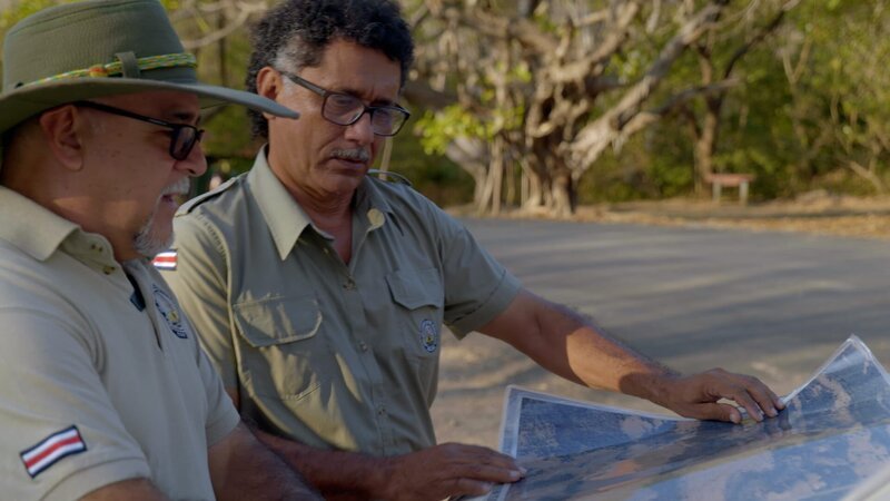Roger Blanco und Félix Carmona haben einen Wald in Costa Rica wieder aufgeforstet. – Bild: Sven Kiesche /​ ZDF
