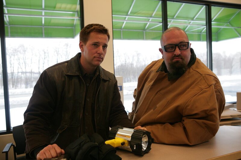 (2. Staffel) – Allen Lee Haff (l.); Clinton „Ton“ Jones (r.) – Bild: Carlos Javier Ortiz