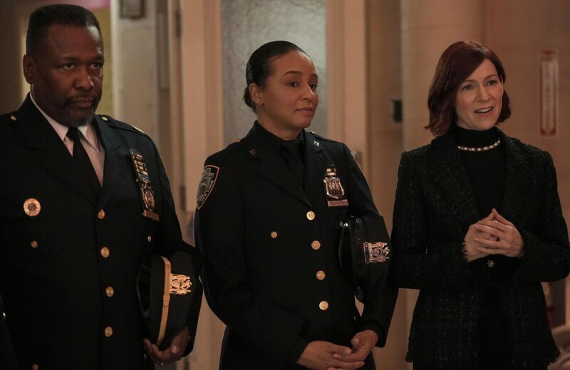 (L-R):Wendell Pierce als Captain C.W. Wagner, Carra Patterson als Officer Kaya Blanke, Carrie Preston als Elsbeth Tascioni. – Bild: Sat.1