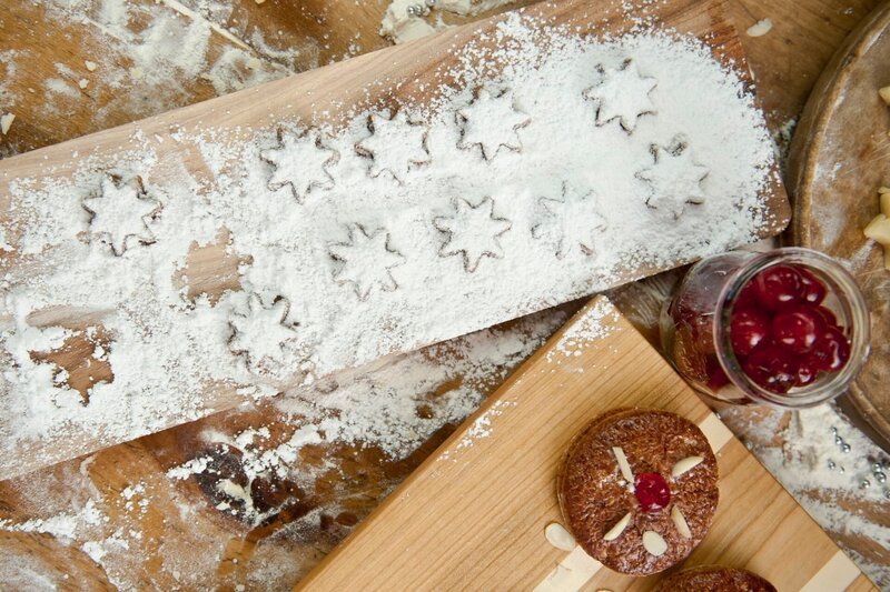 Weihnachtszeit ist Lebkuchenzeit – Bild: ServusTV /​ Georg Kukuvec