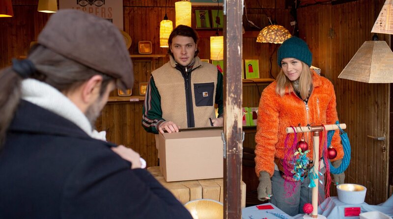 Die schönste Bescherung – Bild: ARD Degeto Film/​Richard Kranzin