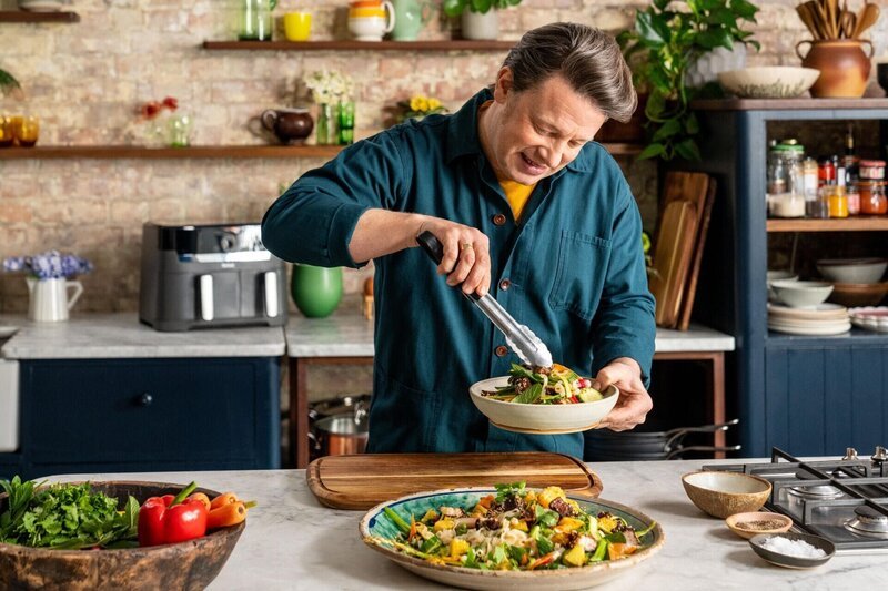 Jamie Oliver – Bild: RTL /​ Jamie Oliver Enterprises Ltd