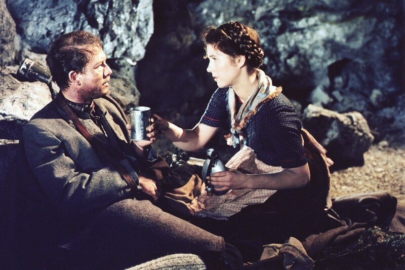 „Der Edelweisskönig“. Im Bild: Rudolf Lenz, Christiane Hörbiger. – Bild: ORF/Mardersteig „Der Edelweisskönig“. Im Bild: Rudolf Lenz, Christiane Hörbiger. – Bild: ORF/Mardersteig