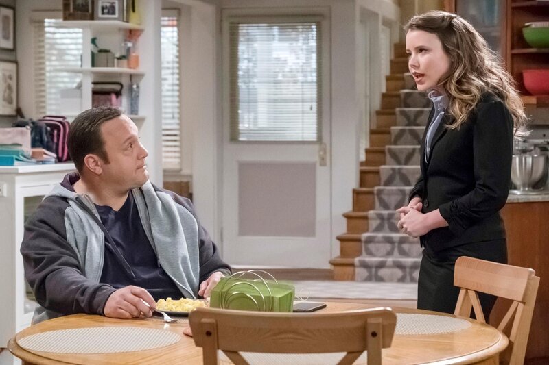 Kevin Gable (Kevin James), Kendra Gable (Taylor Spreitler) +++ – Bild: RTL /​ © 2016 Sony Pictures Television Inc. and CBS Studios Inc. All Rights Reserved.