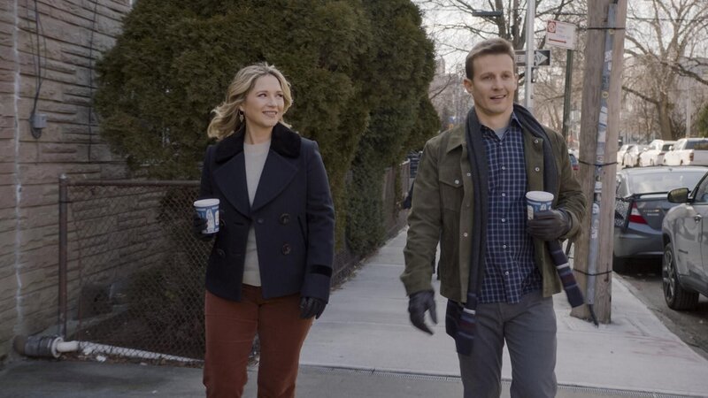 Eddie Reagan (Vanessa Ray, l.); Jamie Reagan (Will Estes, r.) – Bild: CBS Broadcasting Inc.