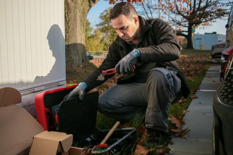 Der brasilianische Elektriker Felipe Barros Meira arbeitet in Luebeck – Bild: SPIEGEL TV GmbH, Fotograf Martin Jabs