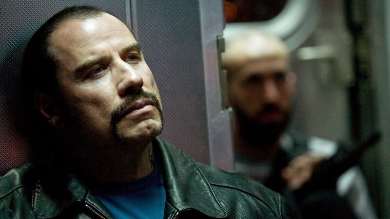 Ryder (John Travolta) und seine Leute haben eine New Yorker U-Bahn in ihrer Gewalt..Ryder (John Travolta) und seine Leute haben eine New Yorker U-Bahn in ihrer Gewalt.. – Bild: RTL II Ryder (John Travolta) und seine Leute haben eine New Yorker U-Bahn in ihrer Gewalt..Ryder (John Travolta) und seine Leute haben eine New Yorker U-Bahn in ihrer Gewalt.. – Bild: RTL II