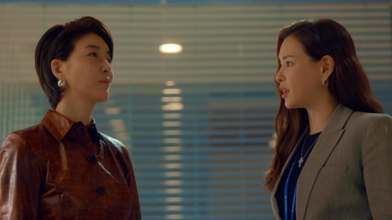 Han Seong-hye (Jin Seo-yeon) und Jo Yeon-joo (Lee Hanee) – Bild: RTL /​ SBS