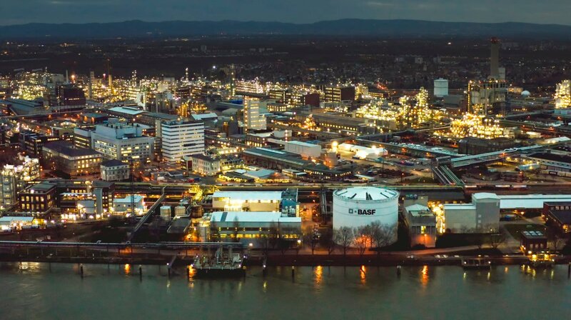 BASF - Die Chemie des Geldes - Ein Konzern zwischen Profit und Moral – Bild: SWR