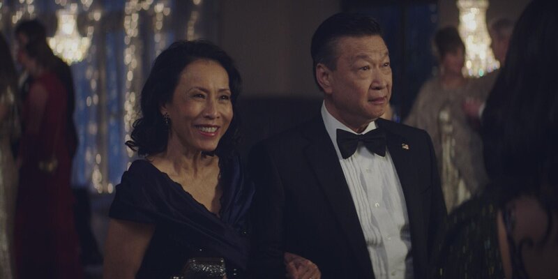 l-r: Mei-Li Shen (Kheng Hua Tan), Jin Shen (Tzi Ma) – Bild: The CW Network, LLC.