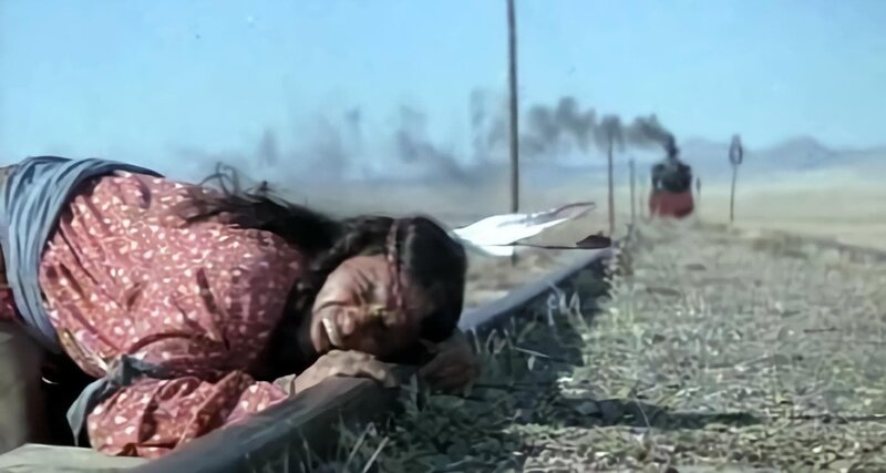 Eine Faust geht nach Westen – Bild: port.hu