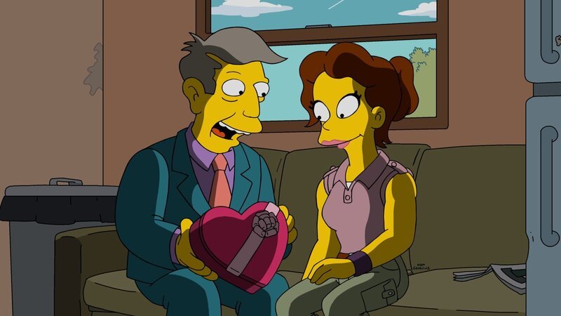 „Die Simpsons“, „Die Milch macht’s.“ An Springfields Schule wird eine neue Lehrkraft angestellt: Carol Berrera. Bart verliert sein Herz an sie und versucht bei ihr zu punkten. Zu seinem Ärger scheint auch Rektor Skinner ein Auge auf den Neuzugang geworfen zu haben. Indes bringt Homer eine modifizierte Milch vom Einkauf mit nach Hause, die ungeahnte Nebenwirkungen hat. Beim Nachwuchs löst sie eine verfrühte Pubertät aus. – Bild: Fox and its related entities