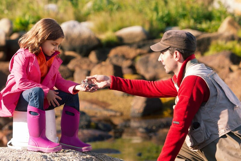 Weihnachten mit Holly – Bild: Disney+