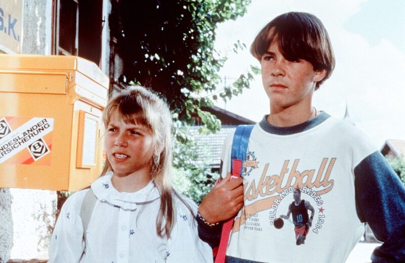 Margit Discherl (Vroni), Manuel Guggenberger (Maxl Burgner). – Bild: ORF/​Beta Film