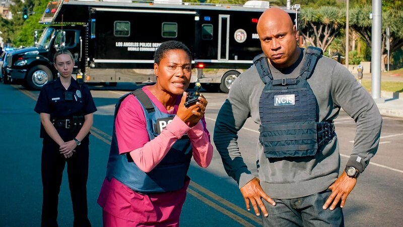 Deidrie Henry (Rachel DeMayo), LL Cool J (Special Agent Sam Hanna). – Bild: ORF/​Sevenone International/​CBS