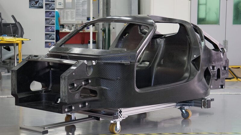 Leicht und pfeilschnell: Die Fahrerkabine des Rimac C Two besteht aus Carbonfaser. – Bild: WeltN24 GmbH