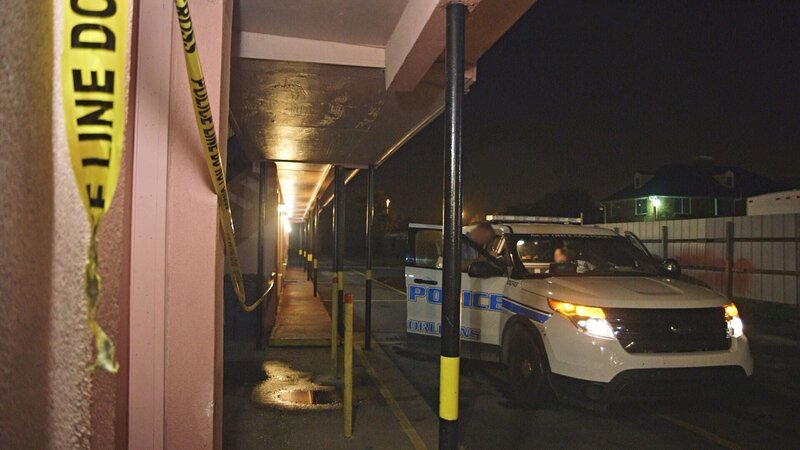 Polizeiauto in der Nähe des Tatorts – Bild: Crime + Investigation /​ A+E Networks