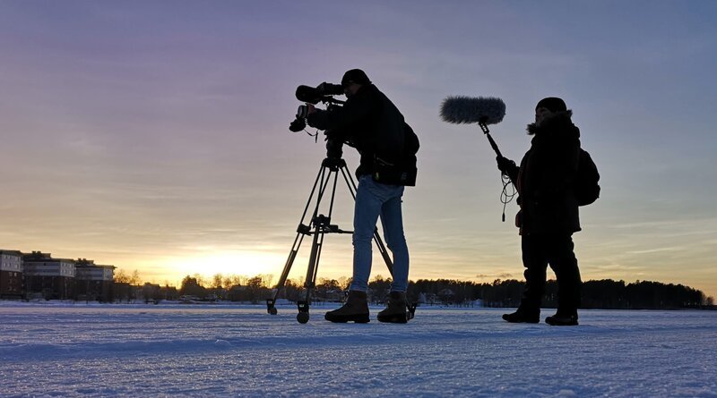 Das Kamerateam des Ostseereports in Schweden. – Bild: NDR / Christina Gollbach / ZDF Das Kamerateam des Ostseereports in Schweden. – Bild: NDR / Christina Gollbach / ZDF