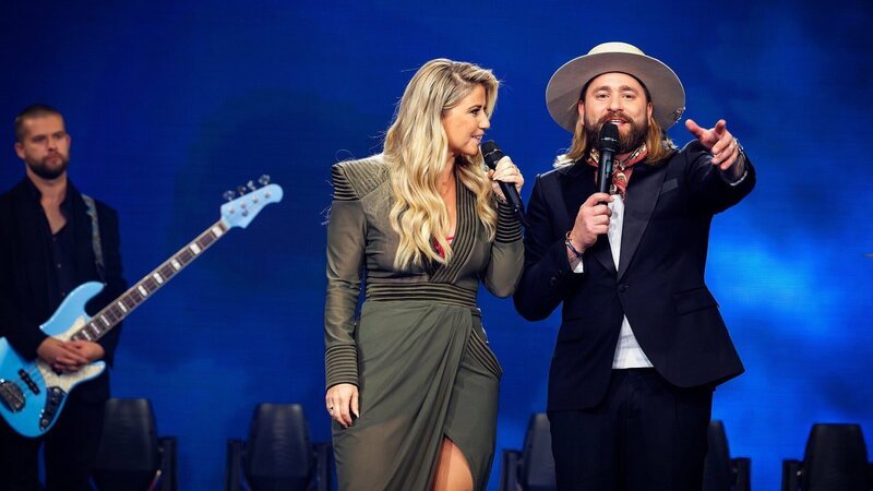 Beatrice Egli und Baschi. – Bild: SWR/​Manfred H. Vogel